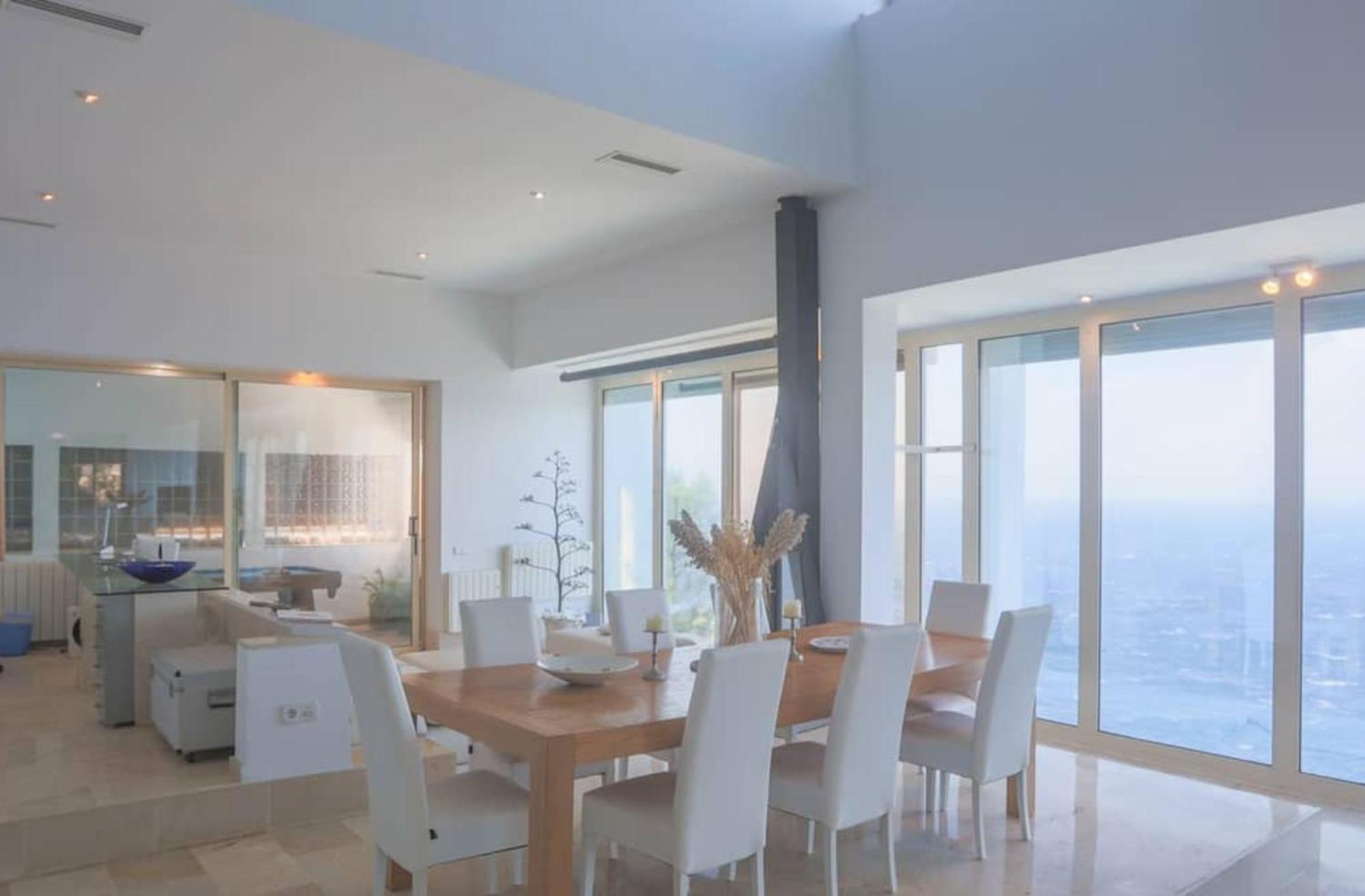 Exclusive Seafront Villa,Private Pool,Gym,Bbq Khu phố El Toro Ngoại thất bức ảnh